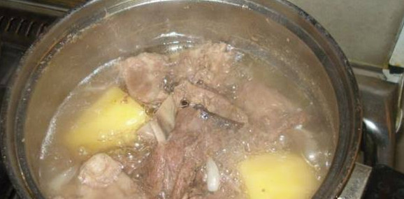 طريقة ازالة رائحة اللحم من المنزل