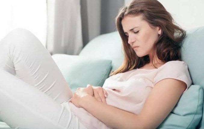 علامات الحمل مع نزول الدورة الشهرية 