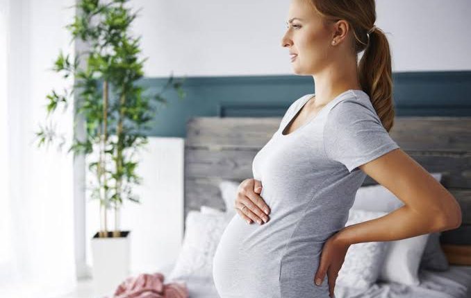 أسباب وجع المبيض الأيسر أثناء الحمل