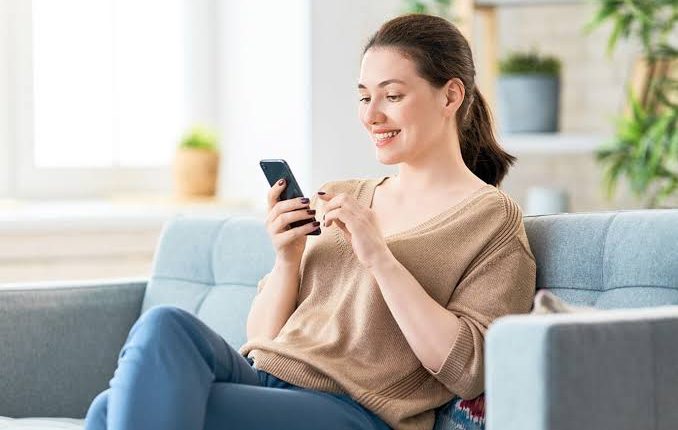 كيف اجعل حبيبي يحبني بجنون عبر الهاتف