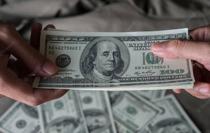 سعر الدولار اليوم في جميع البنوك بعد تصريحات وزير المالية خروج 22 مليار دولار من الأموال الساخنة