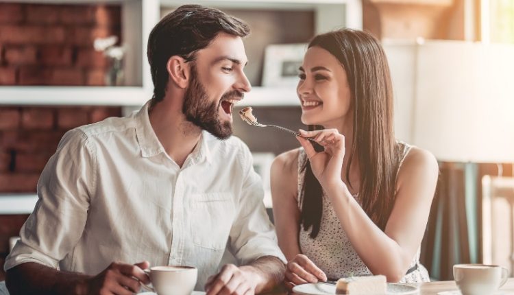 حركات عفوية يعشقها الرجل