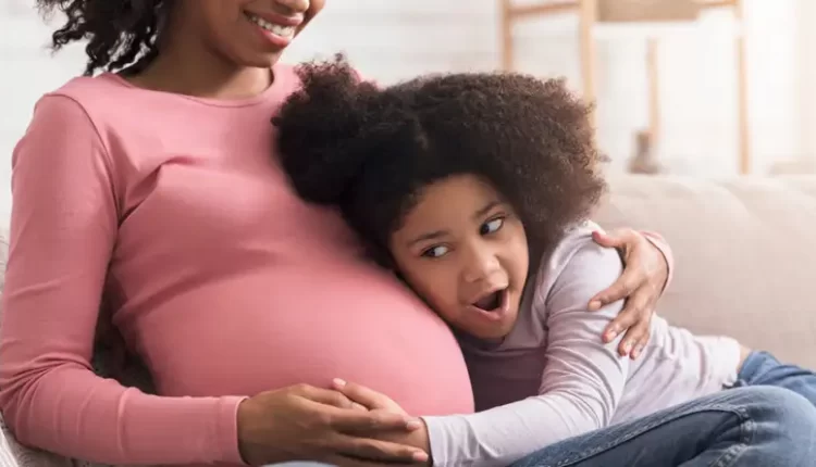 حركة الجنين قوية ومؤلمة