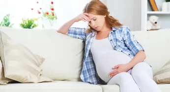 هل تقلصات الرحم تضر الجنين في الشهر الرابع؟ الأسباب والعلاج
